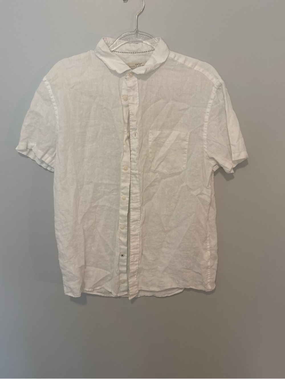 Women’s White Short-Sleeve Linen Button-Up Shirt
